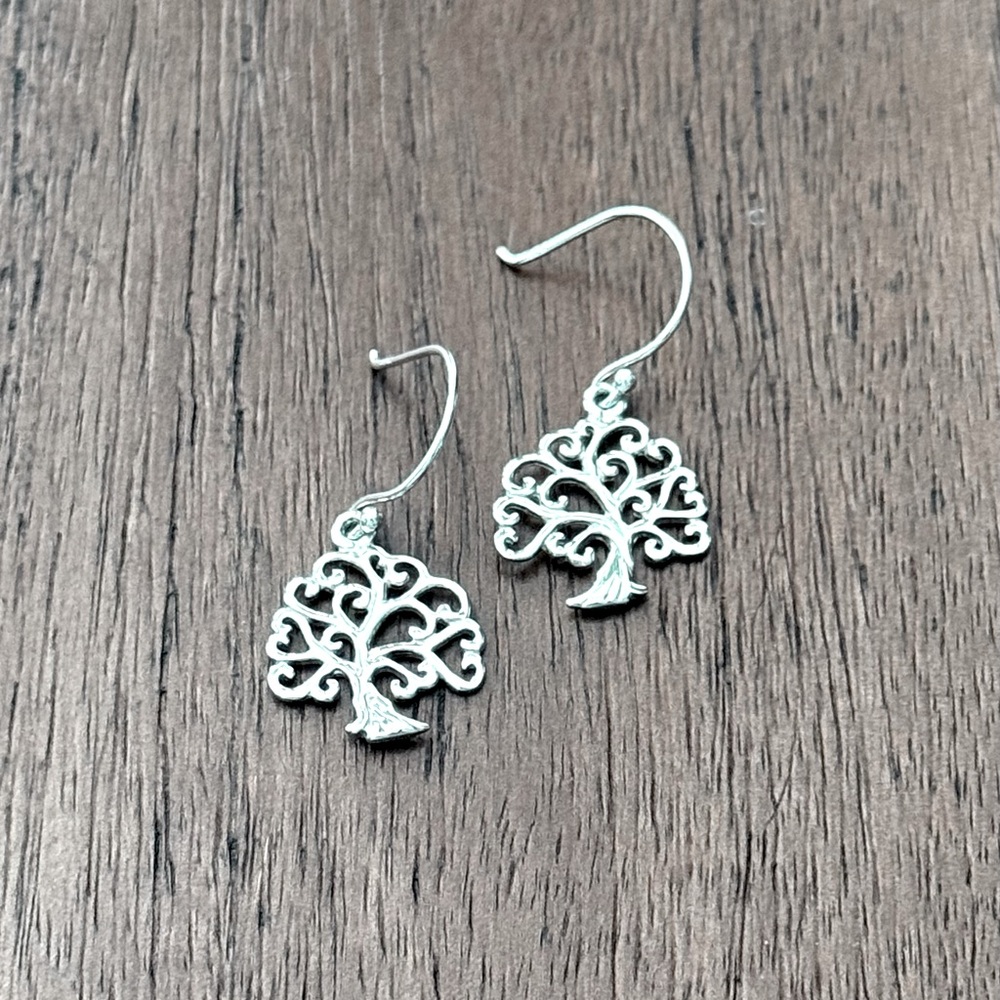925 Sterling Silver Tree of Life Dangle Earrings! NEW!